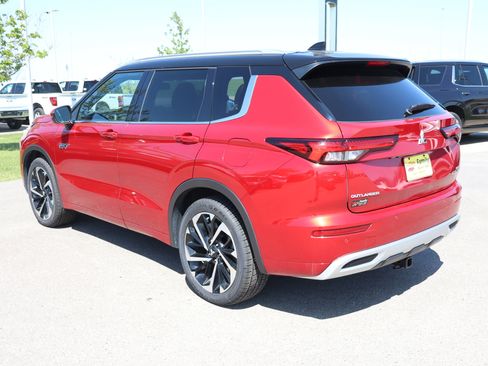 Used 2023 Mitsubishi Outlander SEL AWD/4WD image 5