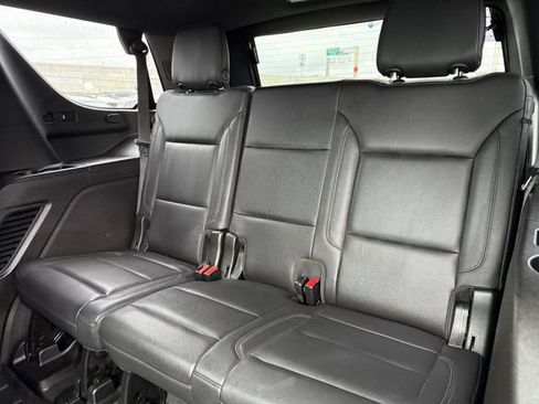 Used 2021 Chevrolet Tahoe Z71 w/ Luxury Package AWD/4WD image 25