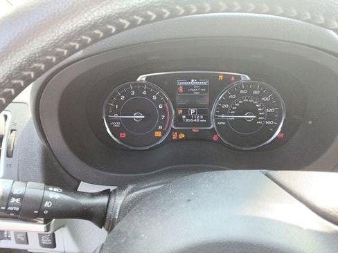 Used 2017 Subaru Forester 2.5i Limited AWD/4WD image 4