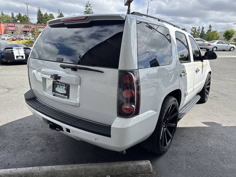 Used 2008 Chevrolet Tahoe LTZ w/ LTZ Preferred Equipment Group AWD/4WD image 7