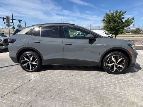 Certified 2025 Volkswagen ID.4 Pro S AWD/4WD image 8