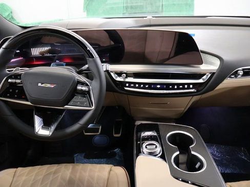 New 2026 Cadillac Lyriq V image 13