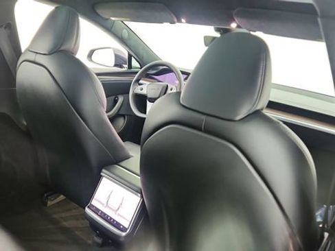 Used 2024 Tesla Model S image 26