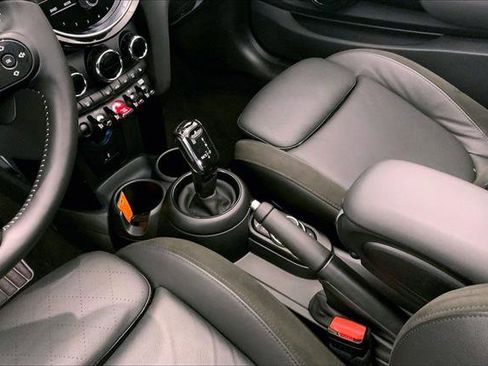 Certified 2023 MINI Cooper S w/ Signature Upholstery Package image 22