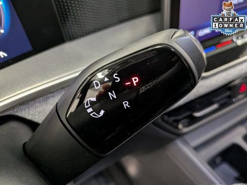 Used 2025 Volkswagen Tiguan S image 21