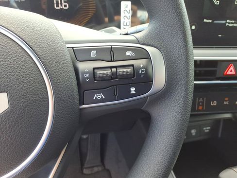 New 2026 Kia K5 LXS FWD image 21