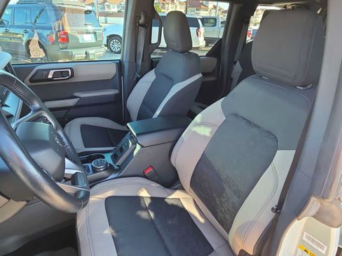 Used 2022 Ford Bronco Wildtrak AWD/4WD image 14