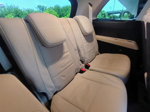 Used 2024 Mercedes-Benz GLS 580 4MATIC image 67
