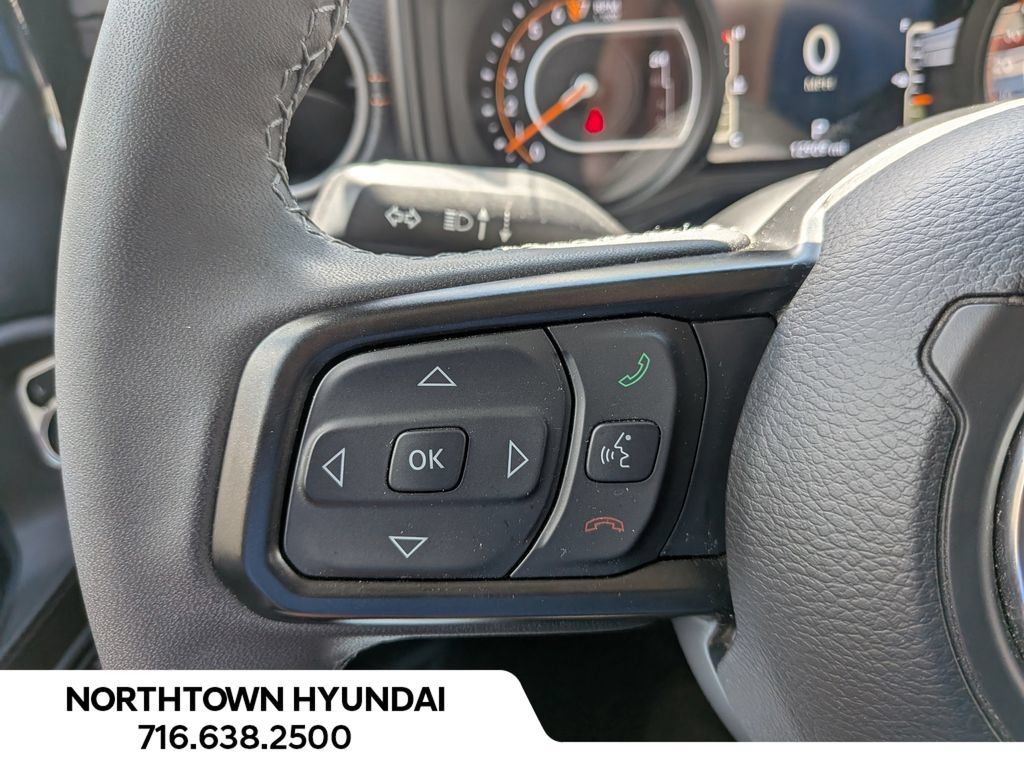 Used 2026 Jeep Gladiator Mojave AWD/4WD image 26