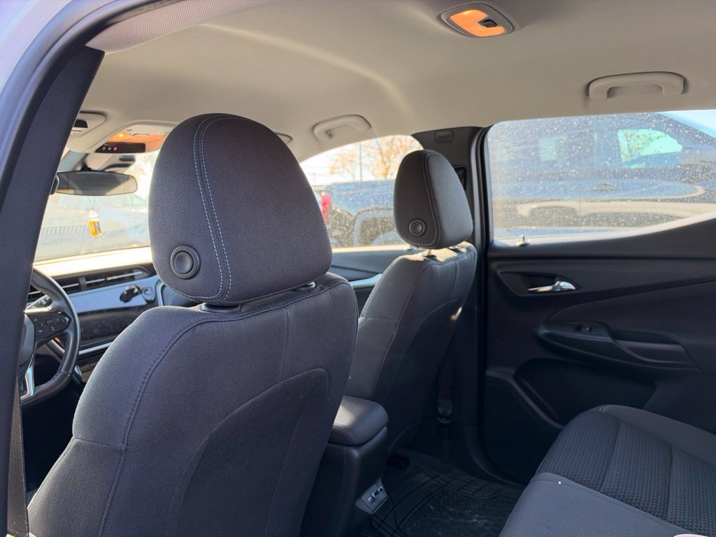 Used 2023 Chevrolet Bolt EUV LT w/ Comfort Package FWD image 10