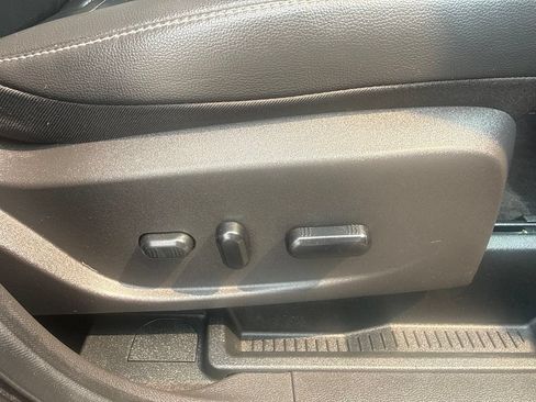 Used 2019 Ford Escape Titanium FWD image 29