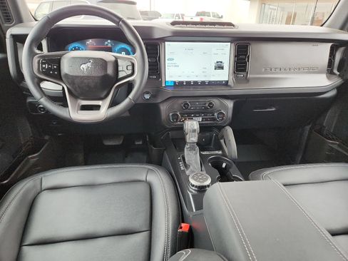 Used 2025 Ford Bronco Badlands AWD/4WD image 10