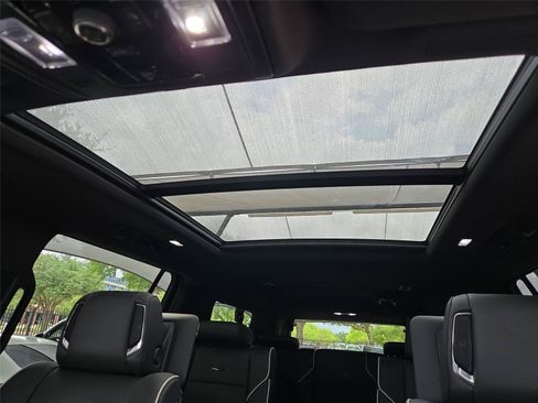 New 2026 Cadillac Escalade ESV Sport w/ Touring Package AWD/4WD image 9