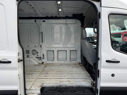 Used 2019 Ford Transit 150 130 Medium Roof image 17