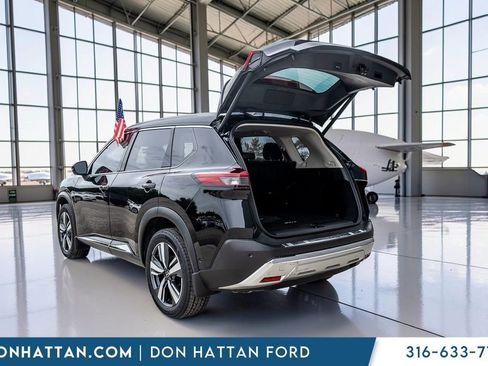 Used 2023 Nissan Rogue Platinum w/ Platinum Premium Package AWD/4WD image 28