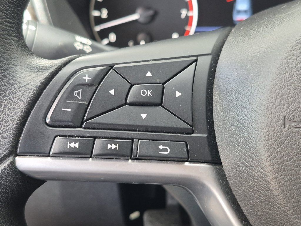 Certified 2025 Nissan Altima 2.5 SV FWD image 25