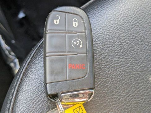 Used 2021 Jeep Compass Latitude w/ Convenience Group AWD/4WD image 27
