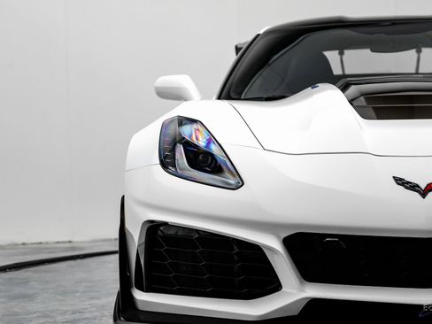 Used 2019 Chevrolet Corvette ZR1 image 37