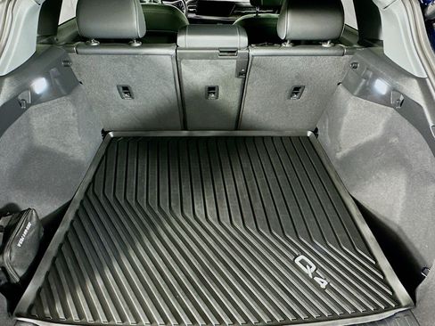 Used 2023 Audi Q4 e-tron Premium Plus RWD image 22