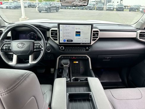 Used 2024 Toyota Tundra Limited AWD/4WD image 14