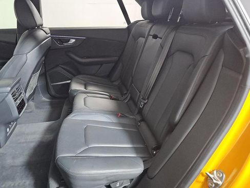 Used 2019 Audi Q8 Prestige w/ Luxury Package image 10