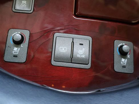 Used 2007 Lexus LS 460 image 37