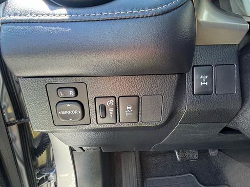 Used 2013 Toyota RAV4 XLE AWD/4WD image 11