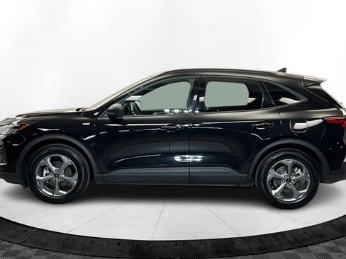 Used 2025 Ford Escape ST-Line image 2