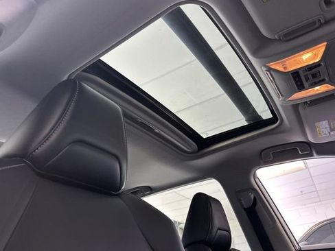 Certified 2019 Toyota RAV4 XLE Premium w/ Carpet Mat Package FWD image 21