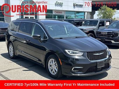 Used 2022 Chrysler Pacifica Touring-L