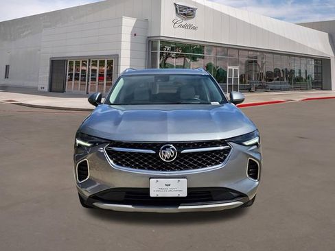 Used 2023 Buick Envision Avenir FWD image 2