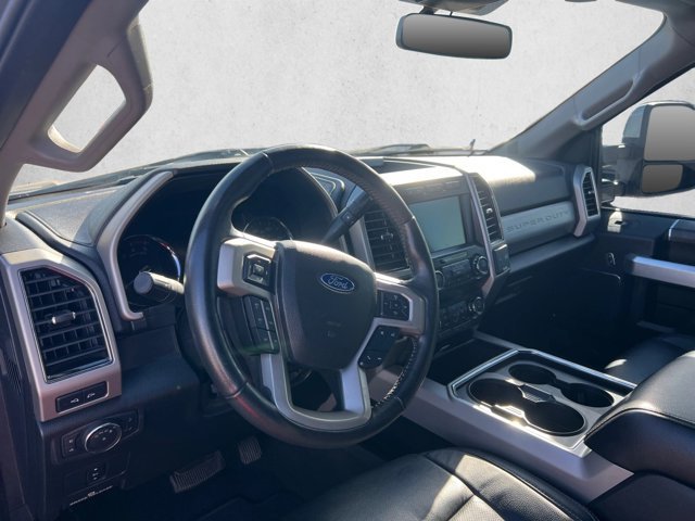 Used 2020 Ford F250 Lariat w/ Lariat Value Package AWD/4WD image 3