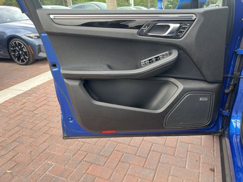 Used 2019 Porsche Macan S AWD/4WD image 14