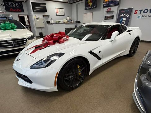 Used 2016 Chevrolet Corvette Stingray Coupe w/ 2LT Preferred Equipment Group RWD image 6