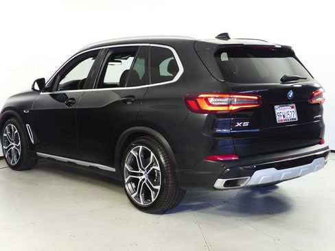 Certified 2023 BMW X5 xDrive45e w/ Parking Assistance Package image 9