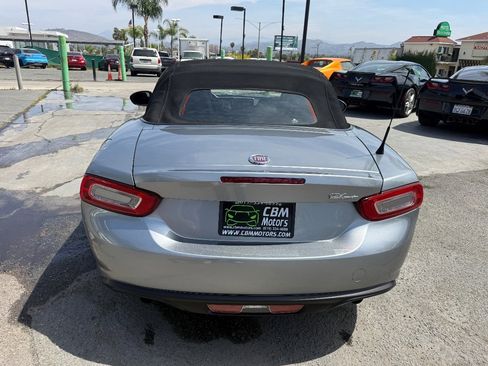 Used 2017 FIAT 124 Spider Classica image 8