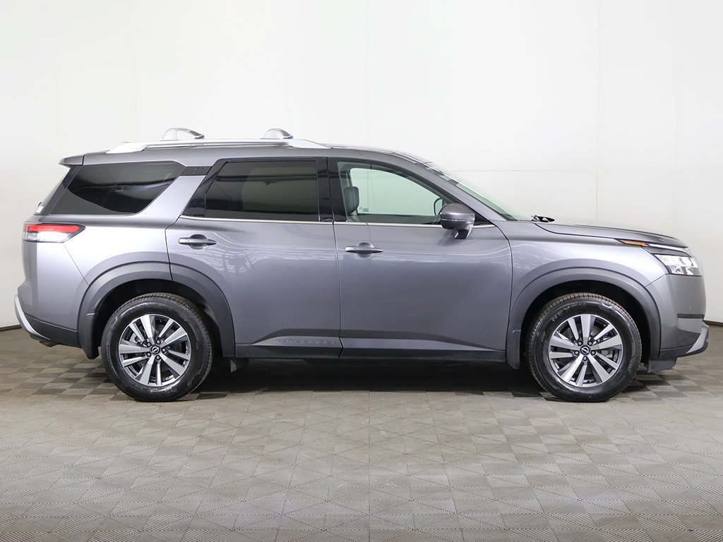 Used 2024 Nissan Pathfinder SL AWD/4WD image 20