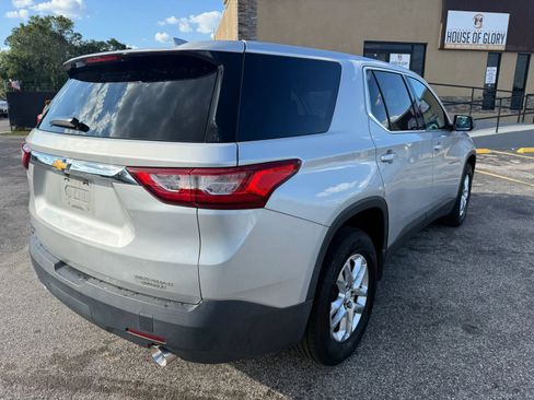 Used 2018 Chevrolet Traverse LS FWD image 5