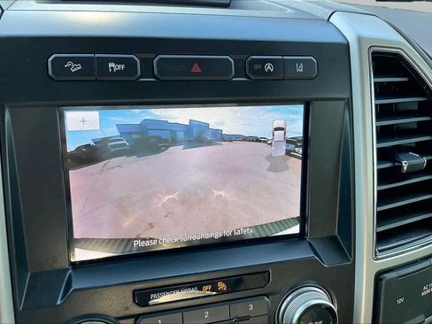 Used 2020 Ford F150 Lariat w/ Equipment Group 502A Luxury AWD/4WD image 27