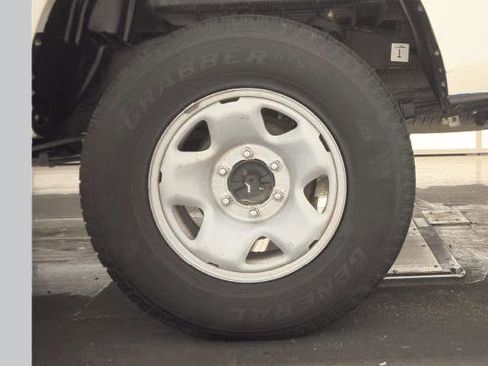 Used 2022 Toyota Tacoma SR image 24