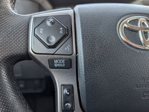 Used 2023 Toyota Tacoma TRD Sport image 14