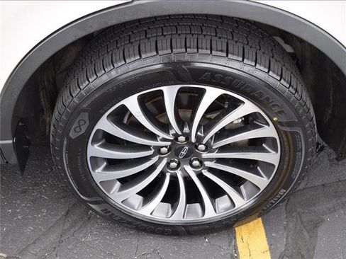 Used 2023 Lincoln Aviator Reserve image 48