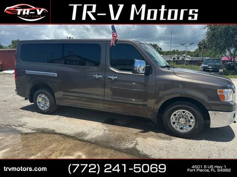 Used 2018 Nissan NV 3500 SL RWD image 4
