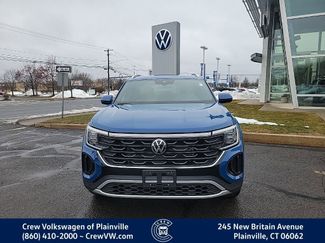 Certified 2025 Volkswagen Atlas Cross Sport SE video 2