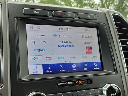 Used 2020 Ford Expedition XLT w/ Equipment Group 202A RWD image 24