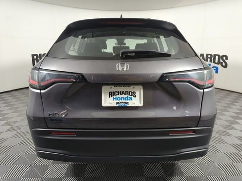 Certified 2025 Honda HR-V LX image 5