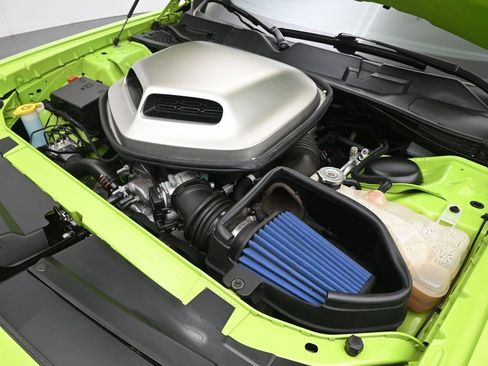 Used 2023 Dodge Challenger R/T Scat Pack RWD image 18