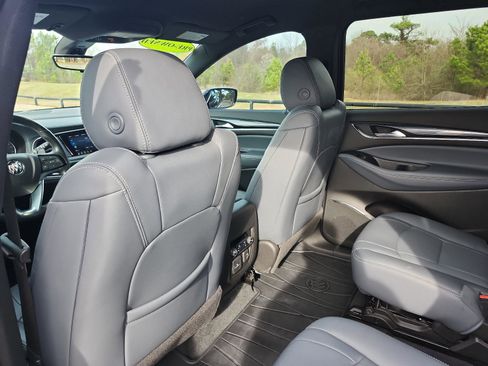 Used 2022 Buick Enclave Premium w/ Surround and Sites Package image 10