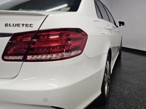Used 2014 Mercedes-Benz E 250 BlueTEC Sedan image 33