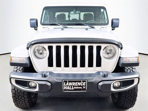 Used 2022 Jeep Gladiator Overland w/ Popular Equipment Package image 2